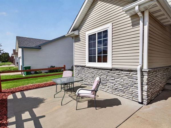 313 4th Street NW, Altoona, IA 50009
