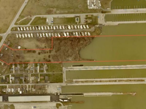 2121 NE Catawba Road, Port Clinton, OH 43452