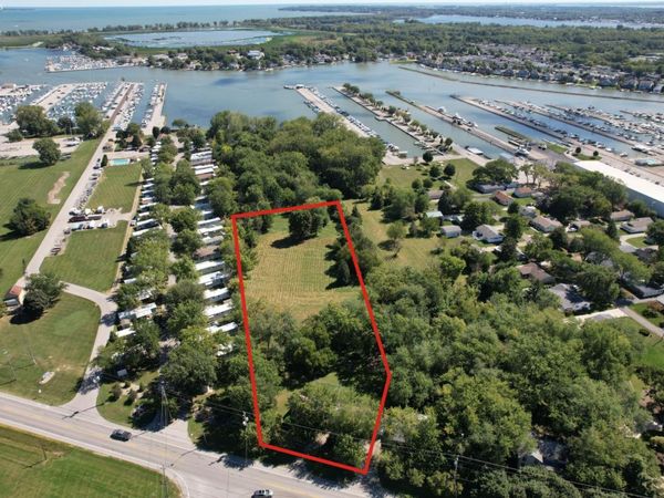 2157 NE Catawba Road, Port Clinton, OH 43452