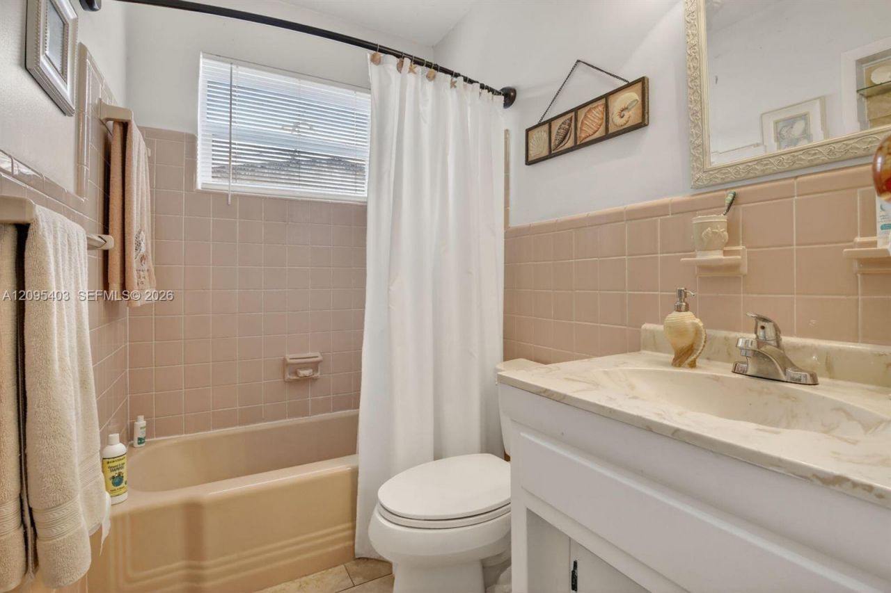 7140 Meade St , Hollywood, FL 33024 Photo