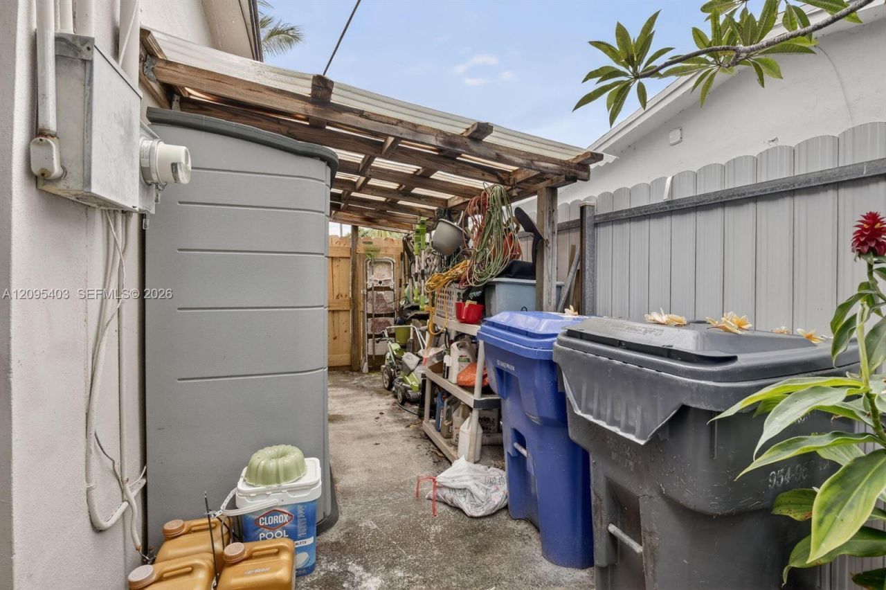7140 Meade St , Hollywood, FL 33024 Photo