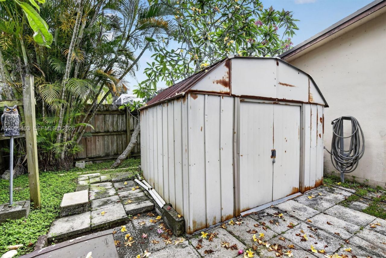 7140 Meade St , Hollywood, FL 33024 Photo