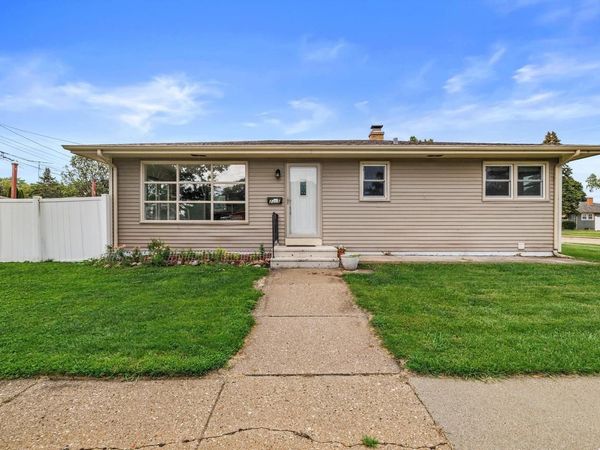 2306 17th AVENUE, Kenosha, WI 53140