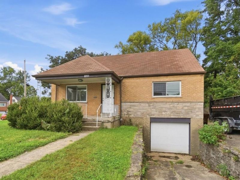 1500 Balfour Lane, North College Hill, OH 45231 Photo 3