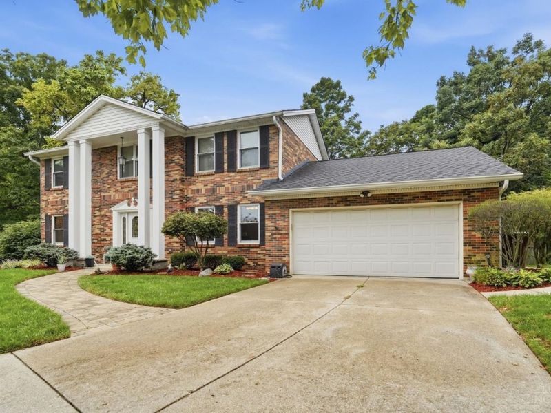 10033 Cliffwood Court, West Chester, OH 45241 Photo 3