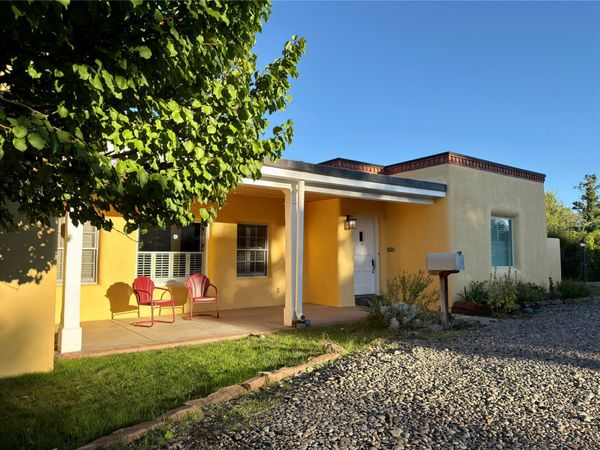 1238 Madrid Road , Santa Fe, NM 87505