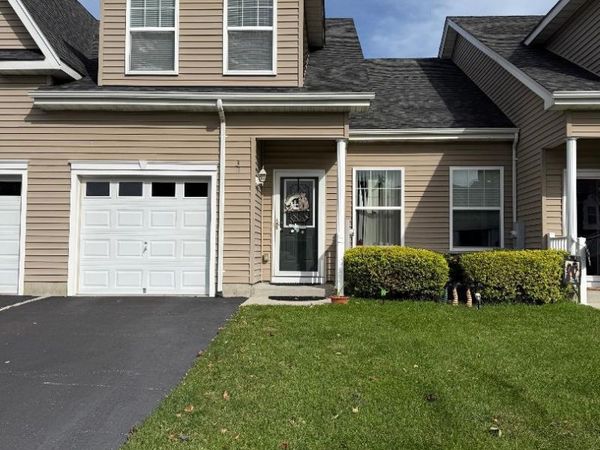 38 Augusta Drive , Medford, NY 11763