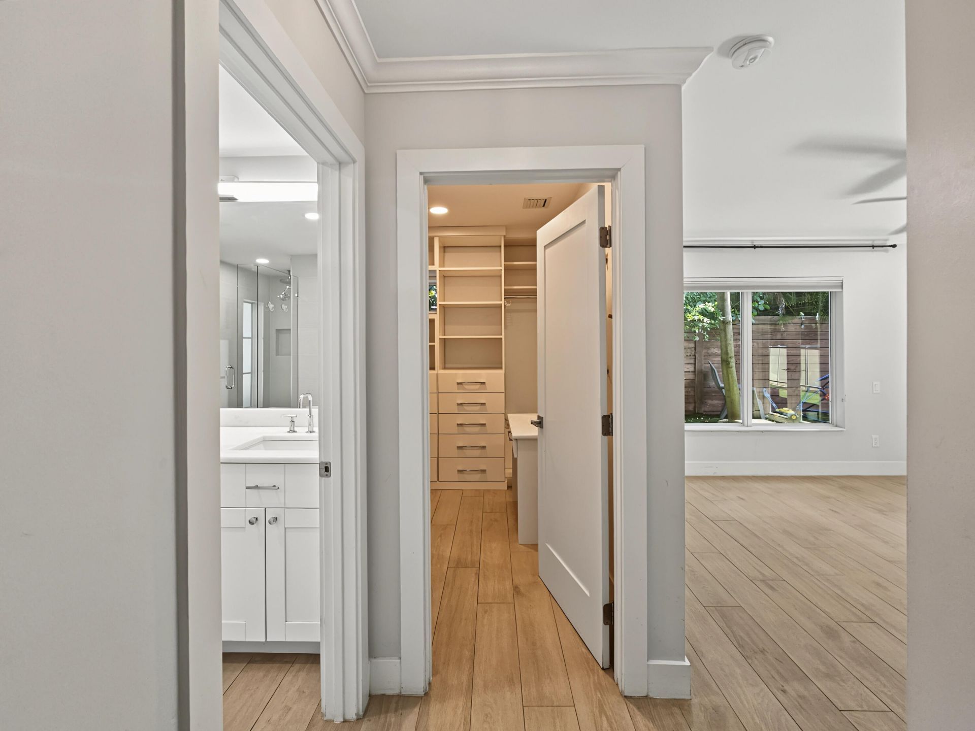 2411 S Olive Avenue, West Palm Beach, FL 33401 Photo