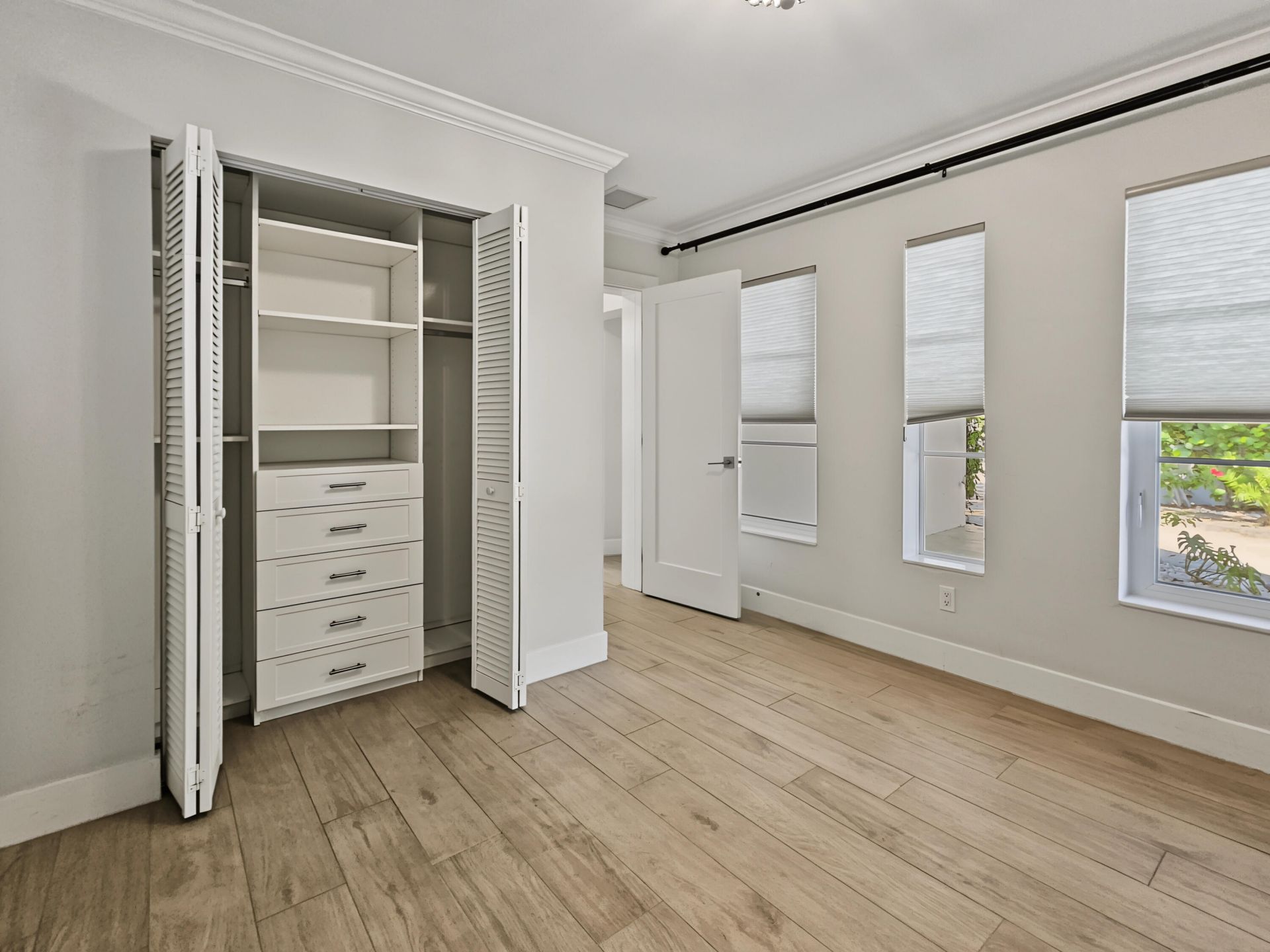 2411 S Olive Avenue, West Palm Beach, FL 33401 Photo