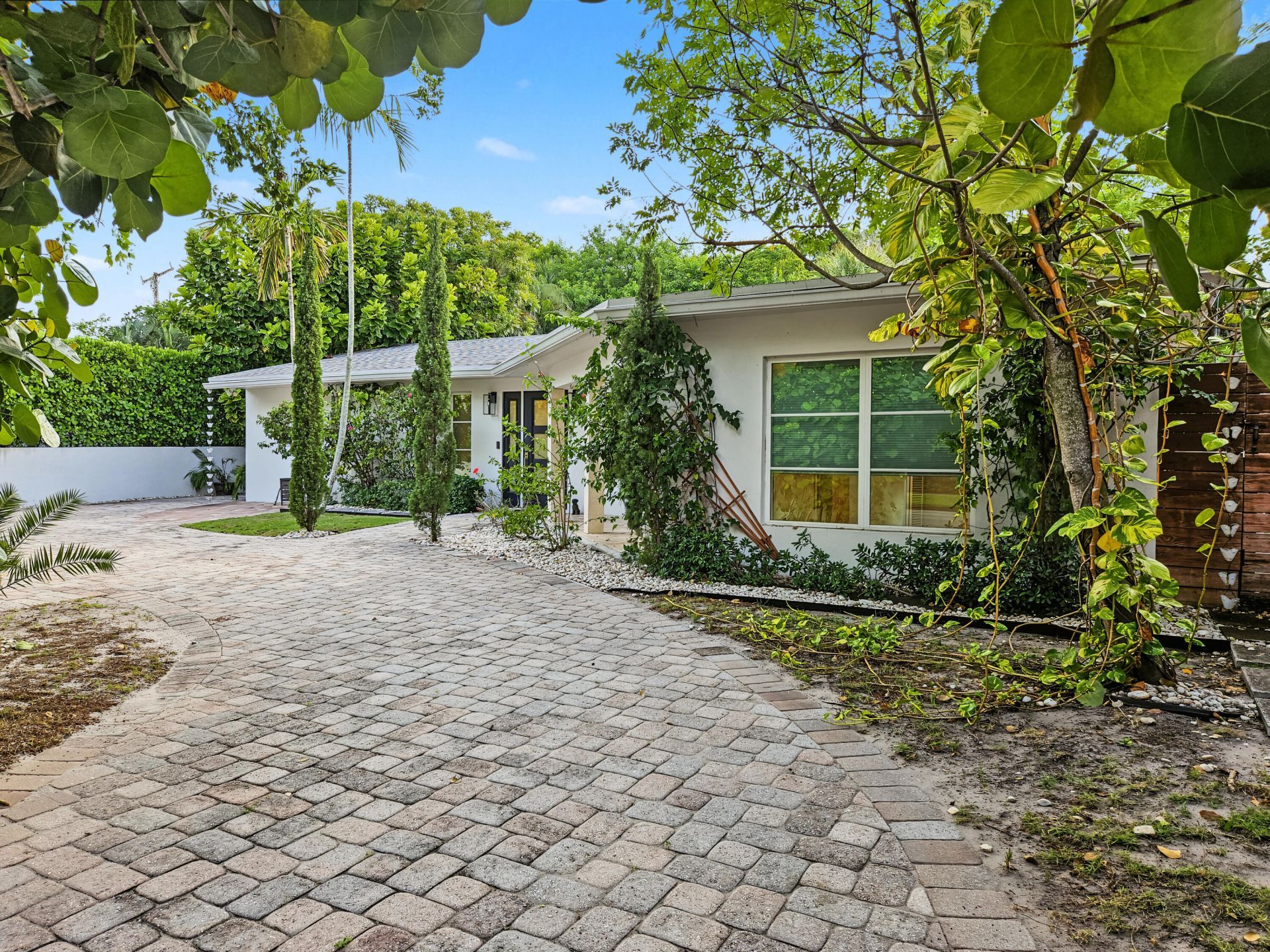 2411 S Olive Avenue, West Palm Beach, FL 33401 Photo
