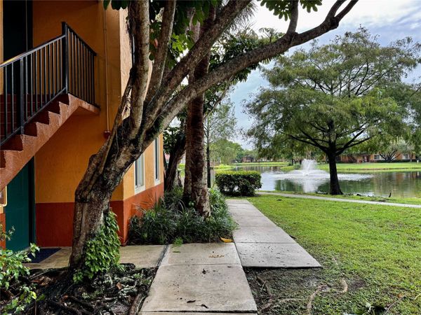 10717 Cleary Boulevard, Unit 211, Plantation, FL 33324