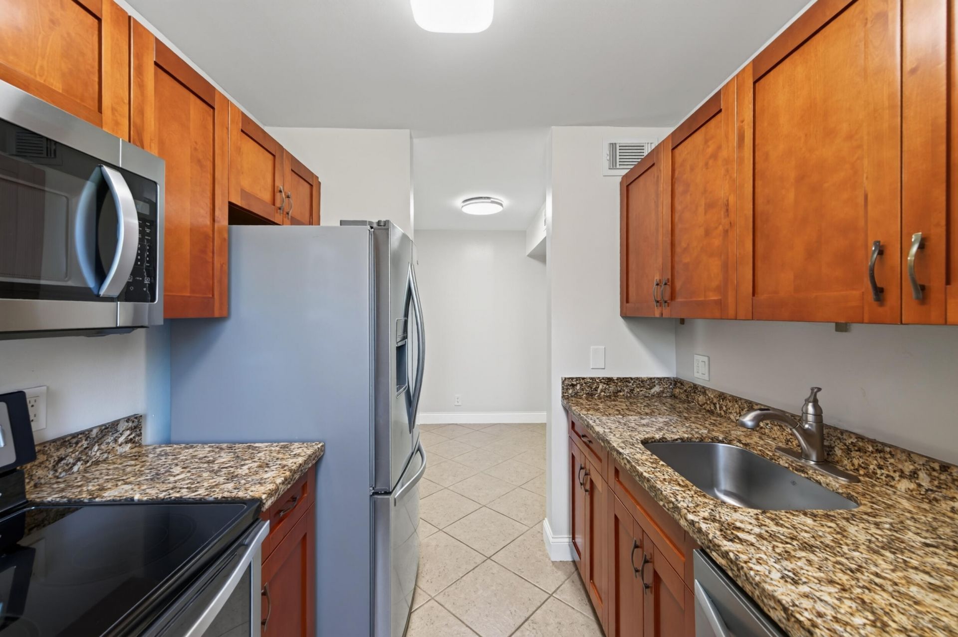 10717 Cleary Boulevard, Unit 211, Plantation, FL 33324 Photo