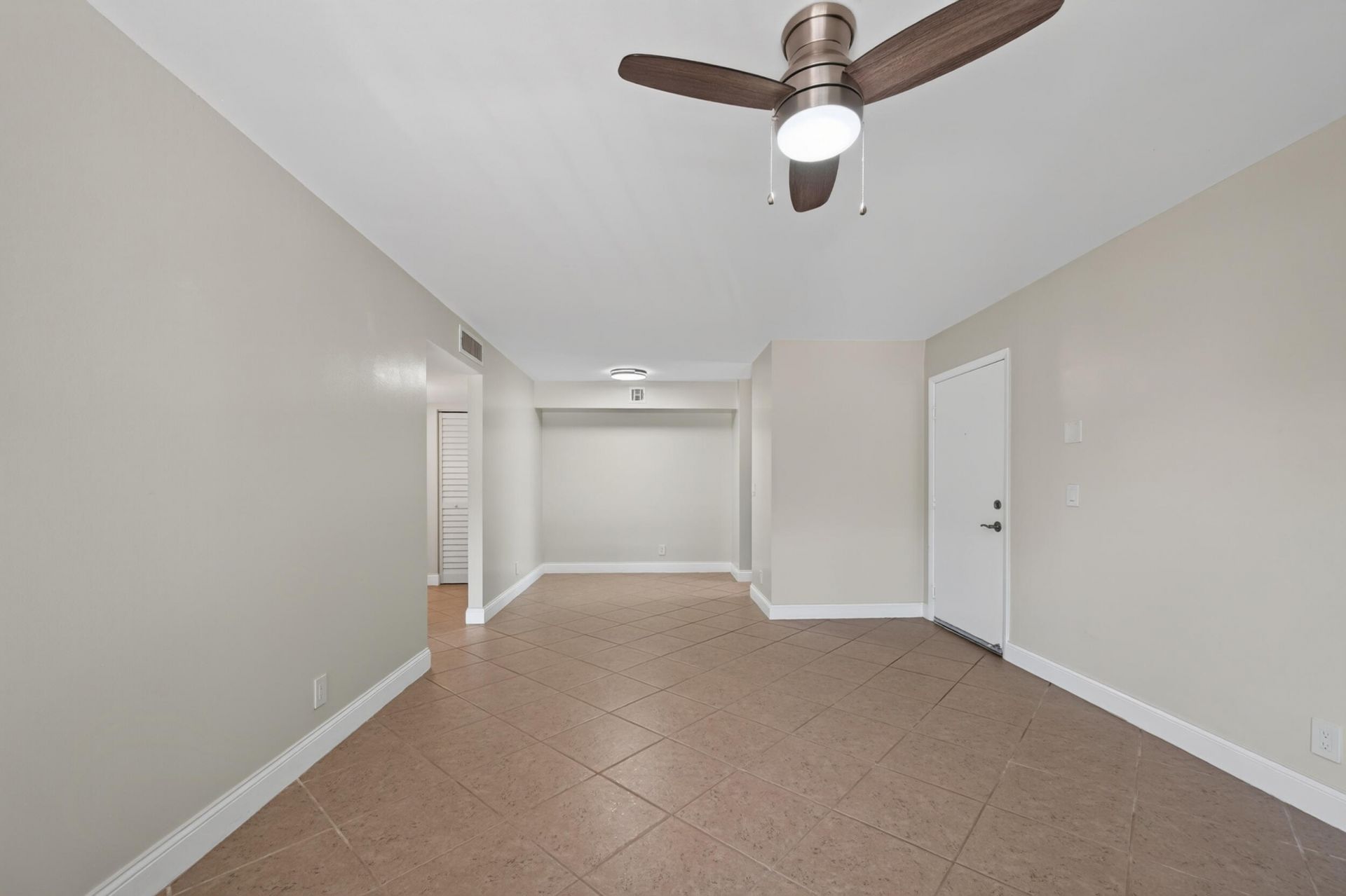 10717 Cleary Boulevard, Unit 211, Plantation, FL 33324 Photo