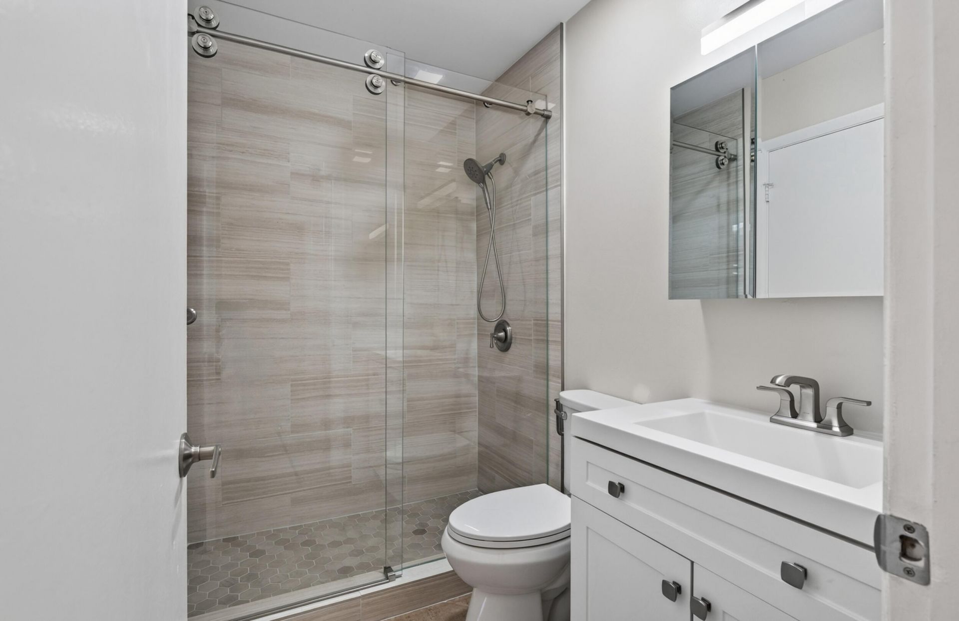 10717 Cleary Boulevard, Unit 211, Plantation, FL 33324 Photo