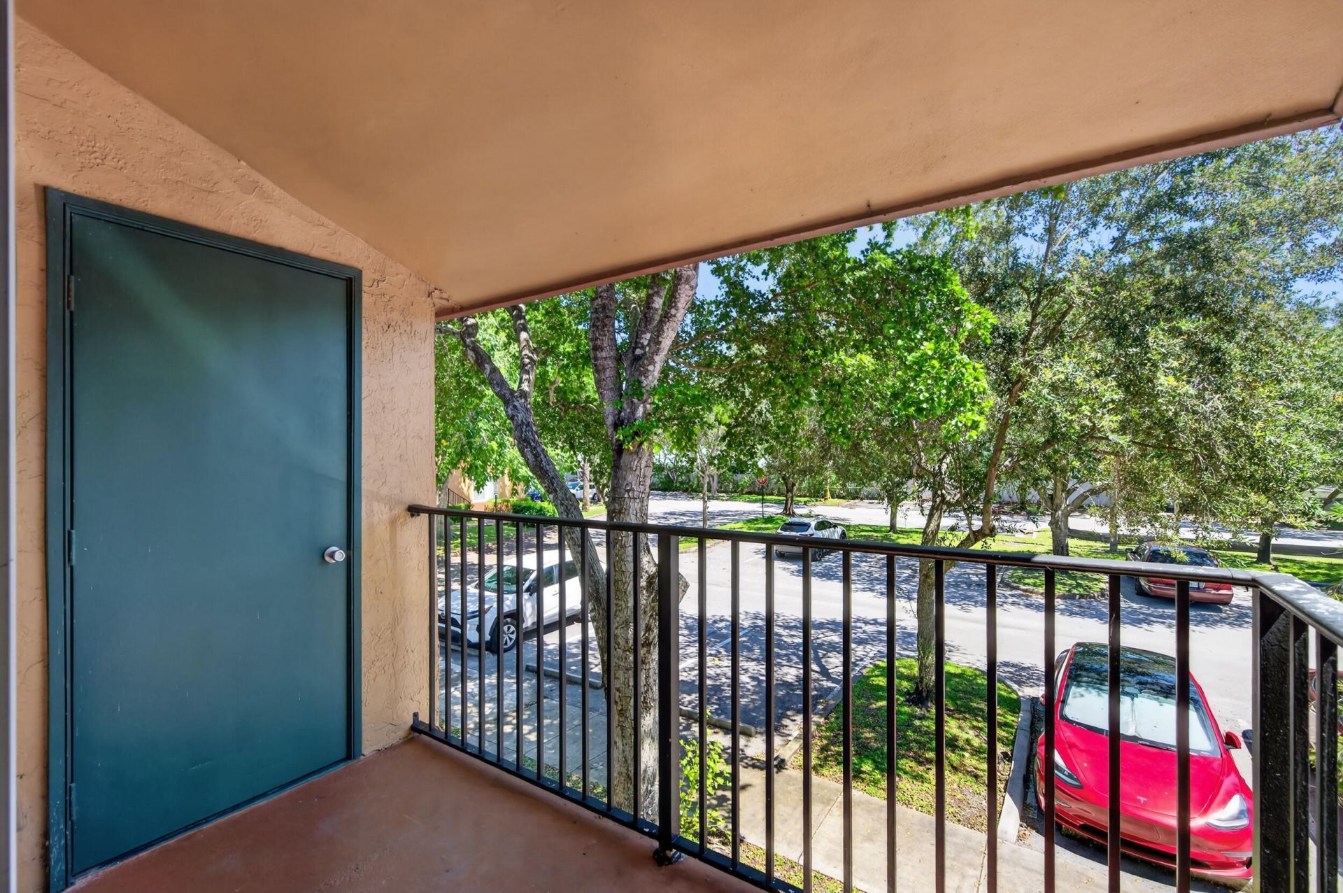10717 Cleary Boulevard, Unit 211, Plantation, FL 33324 Photo
