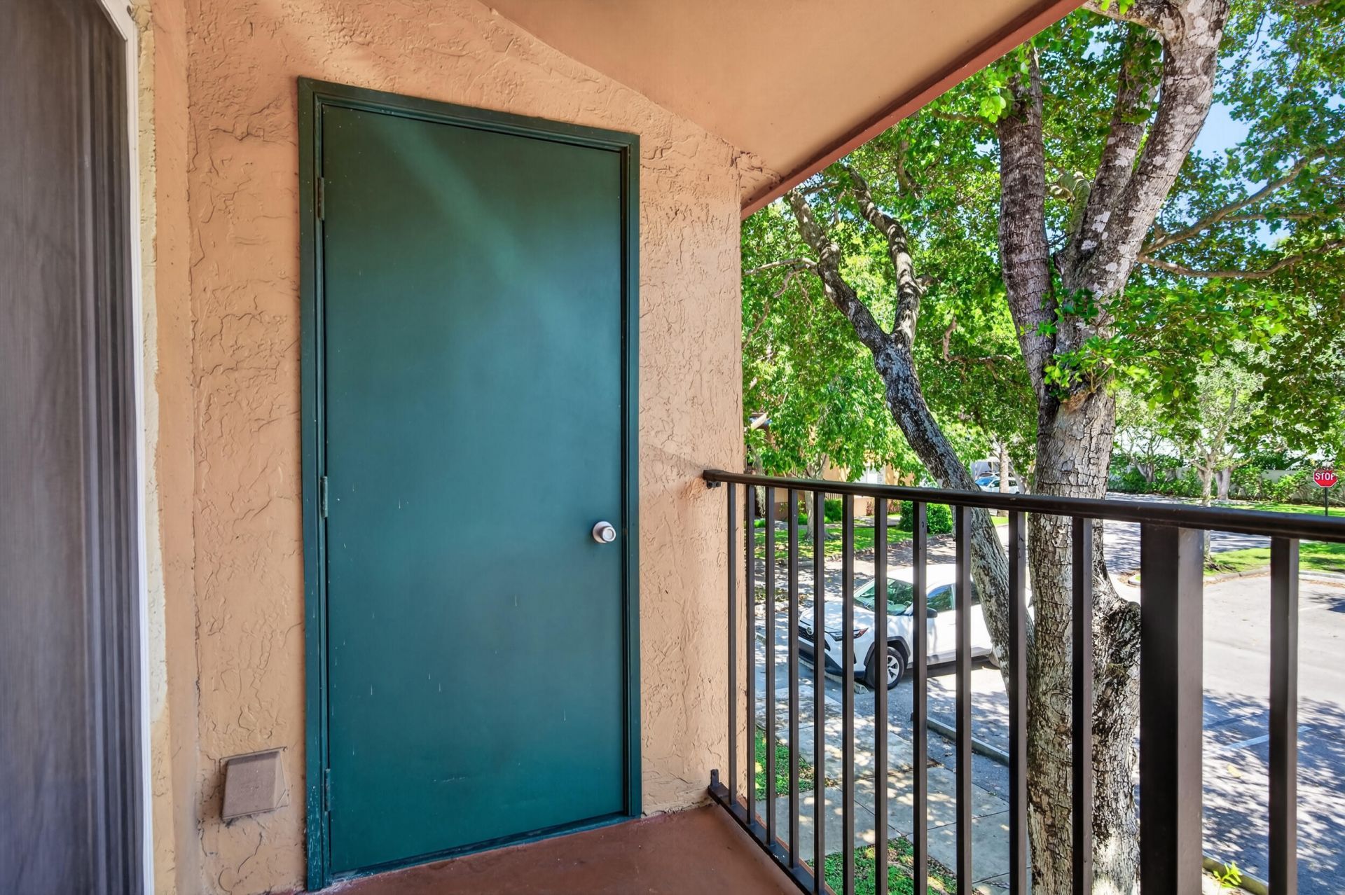 10717 Cleary Boulevard, Unit 211, Plantation, FL 33324 Photo