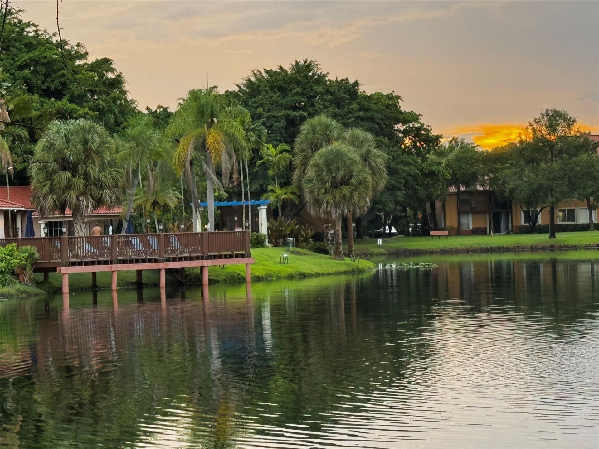 10717 Cleary Boulevard, Unit 211, Plantation, FL 33324 Photo