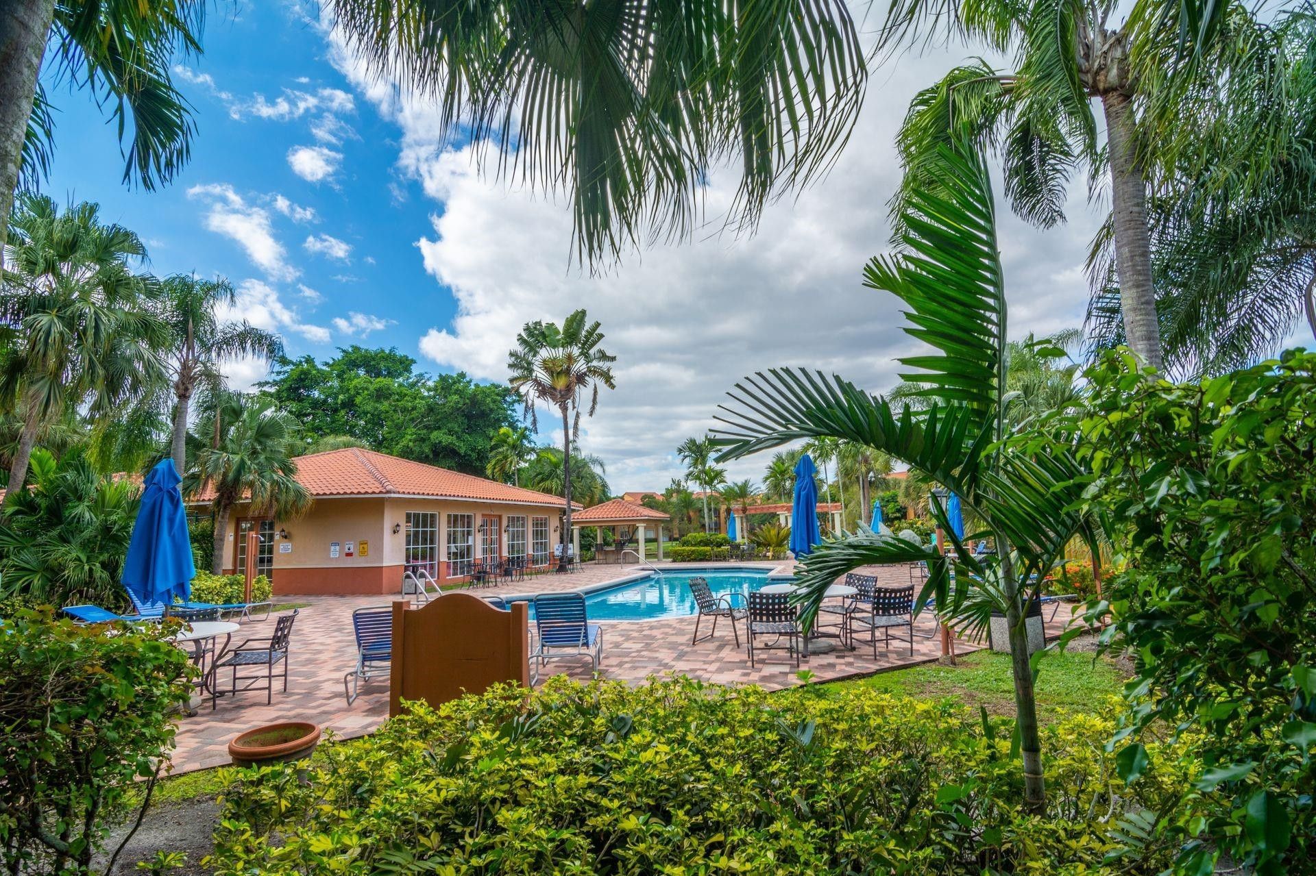 10717 Cleary Boulevard, Unit 211, Plantation, FL 33324 Photo