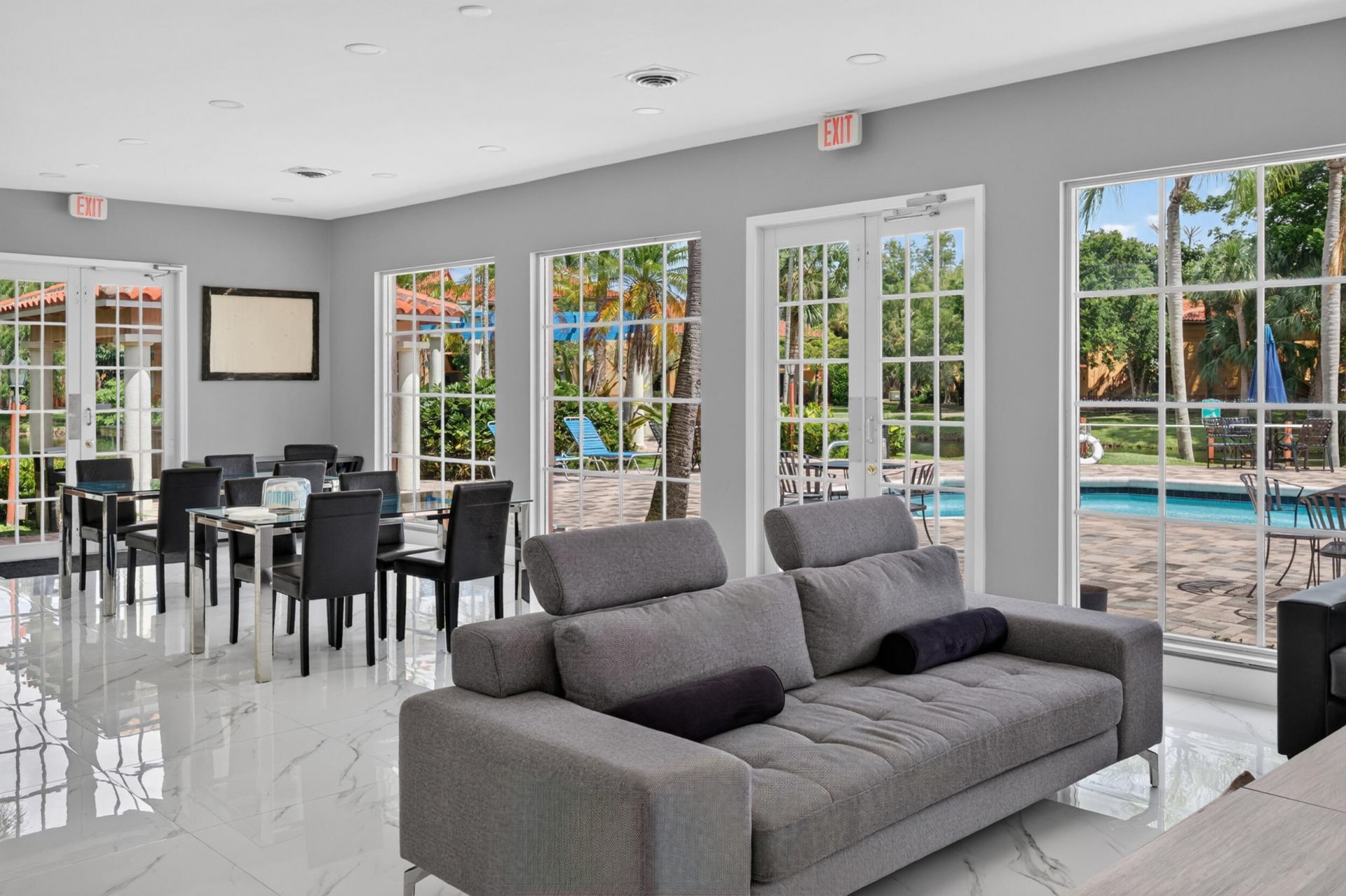 10717 Cleary Boulevard, Unit 211, Plantation, FL 33324 Photo