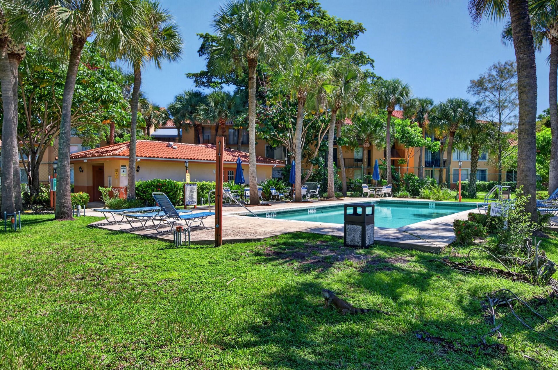 10717 Cleary Boulevard, Unit 211, Plantation, FL 33324 Photo