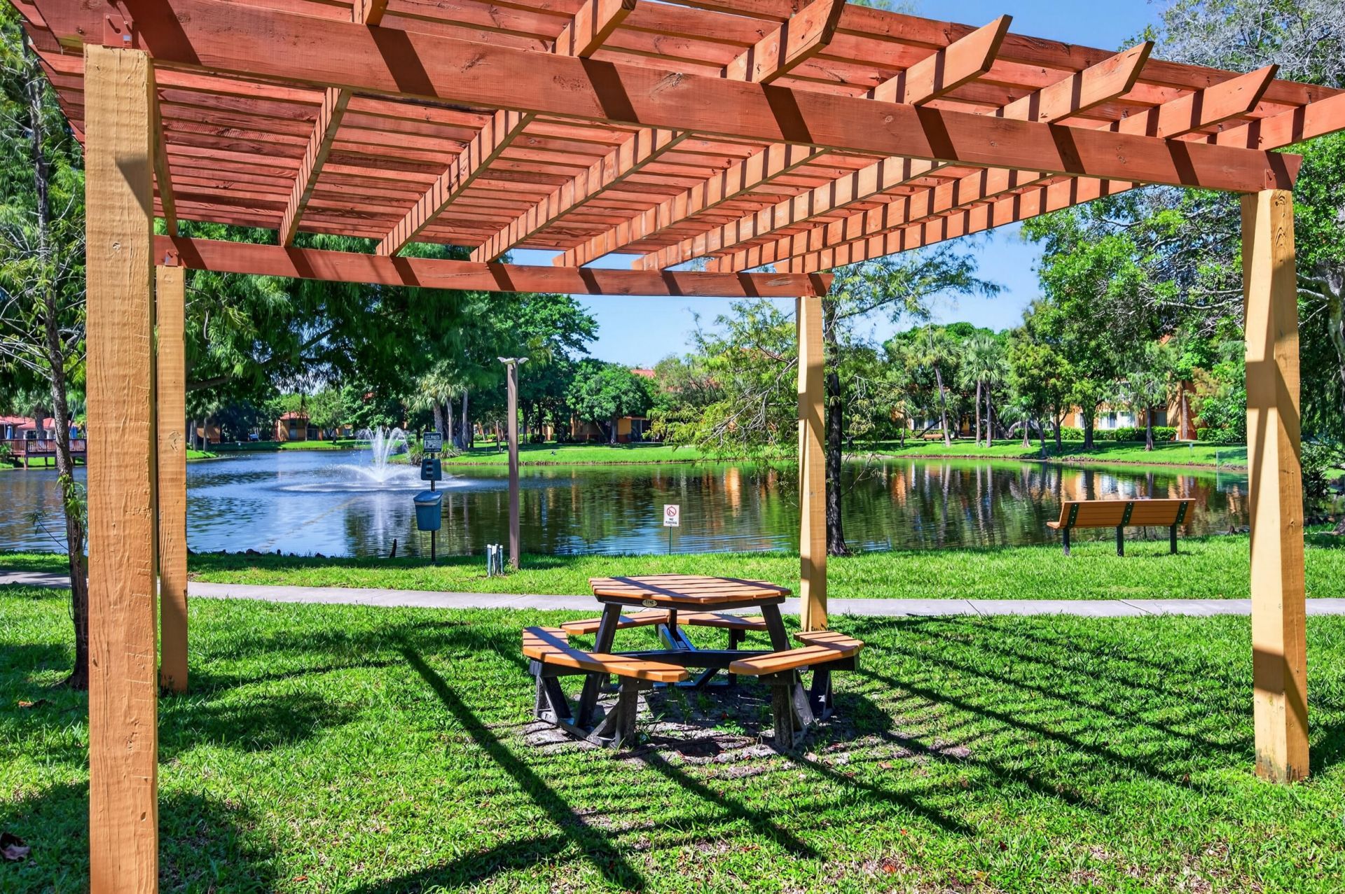 10717 Cleary Boulevard, Unit 211, Plantation, FL 33324 Photo