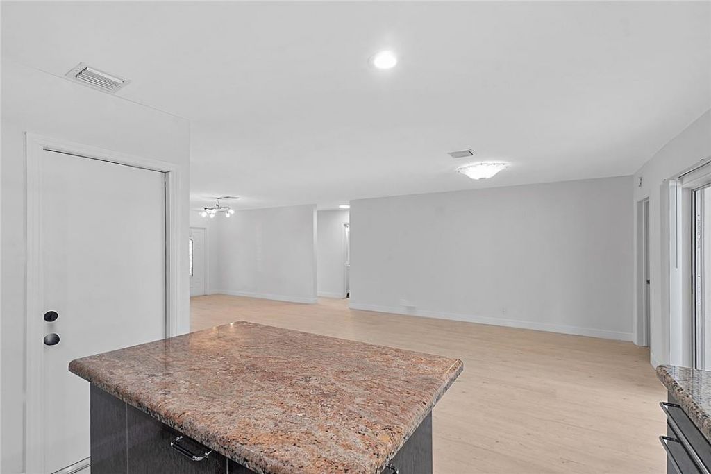 807 NW 7th Street, Boca Raton, FL 33486 Photo