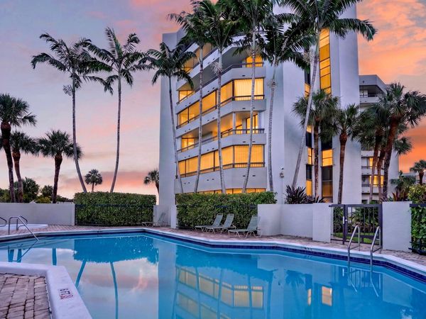 6463 La Costa Drive, Unit 402, Boca Raton, FL 33433