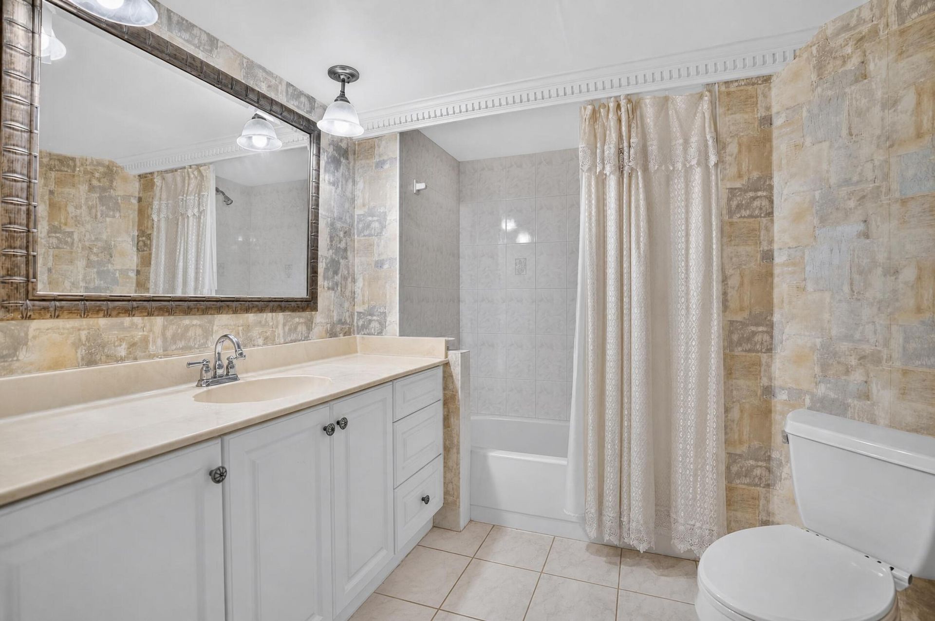 6463 La Costa Drive, Unit 402, Boca Raton, FL 33433 Photo