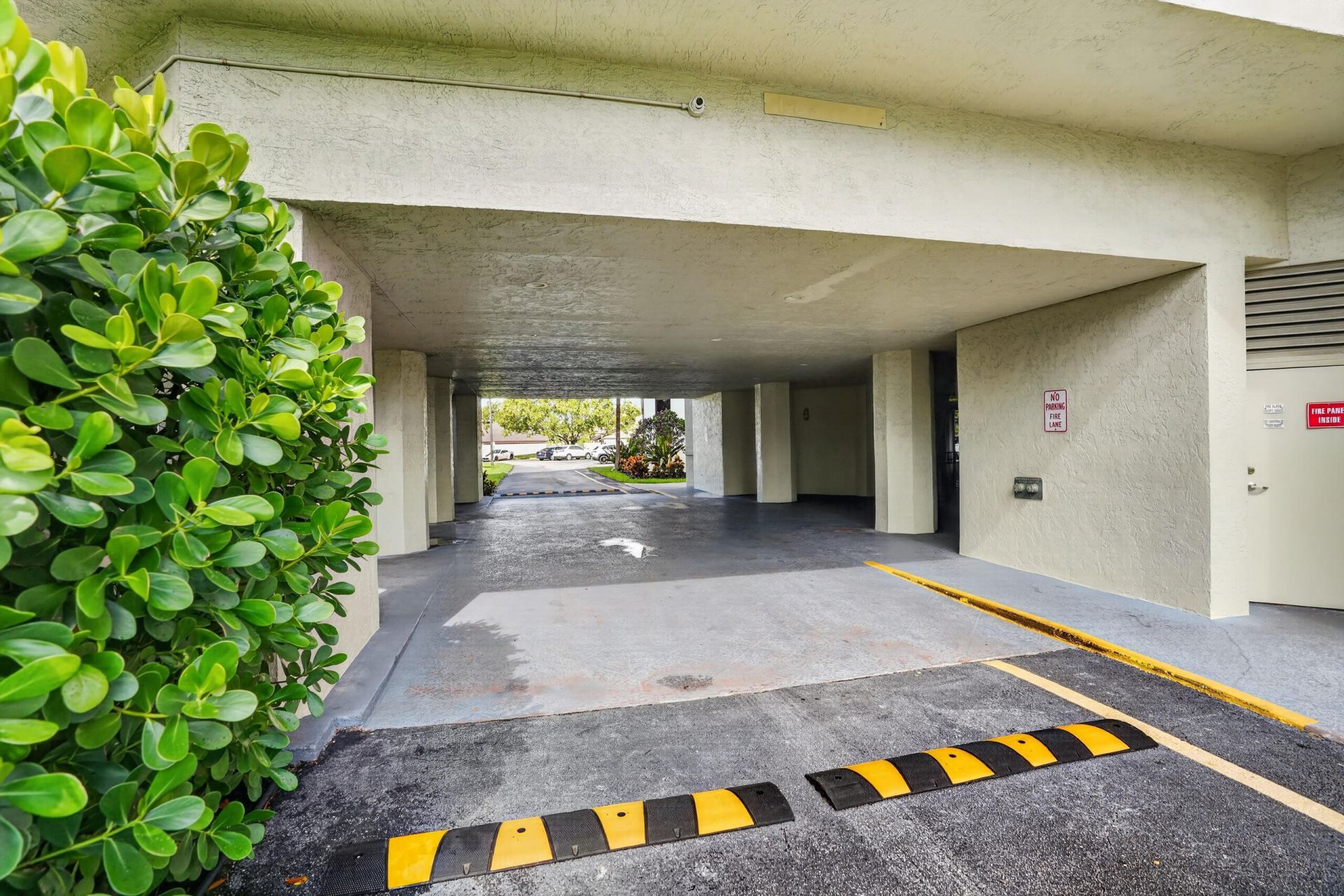 6463 La Costa Drive, Unit 402, Boca Raton, FL 33433 Photo