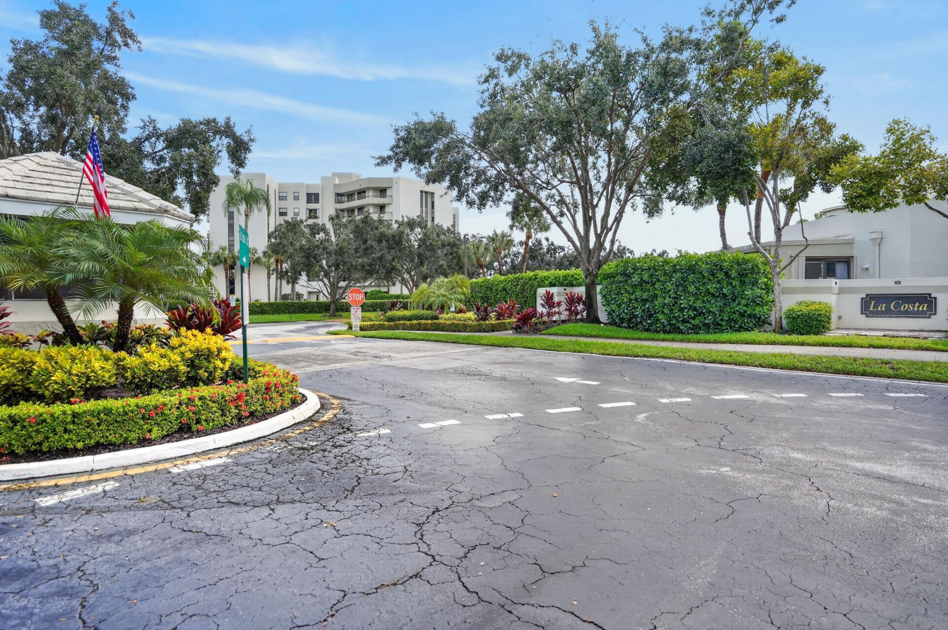 6463 La Costa Drive, Unit 402, Boca Raton, FL 33433 Photo