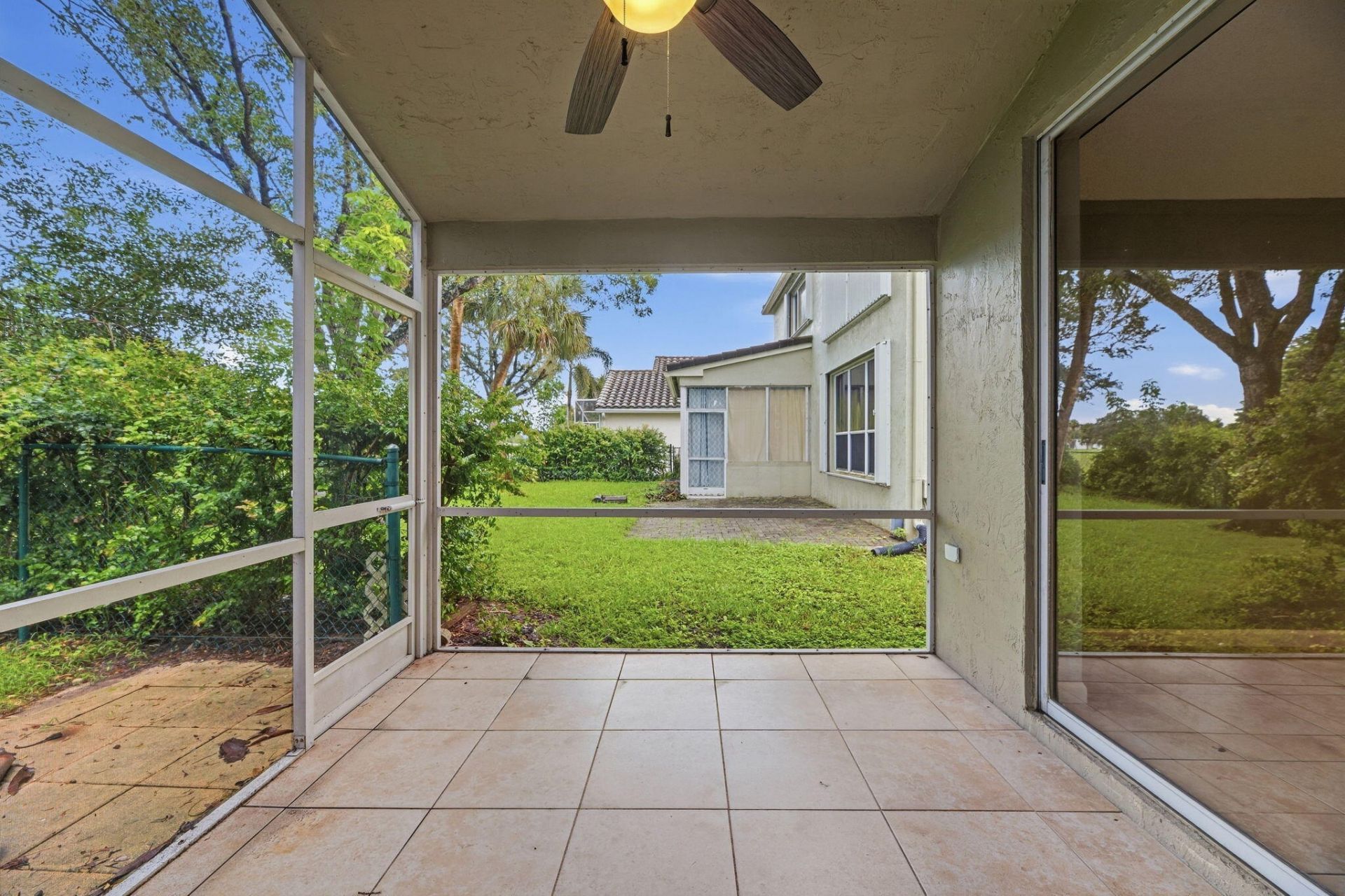 9823 N Grand Duke Circle, Tamarac, FL 33321 Photo