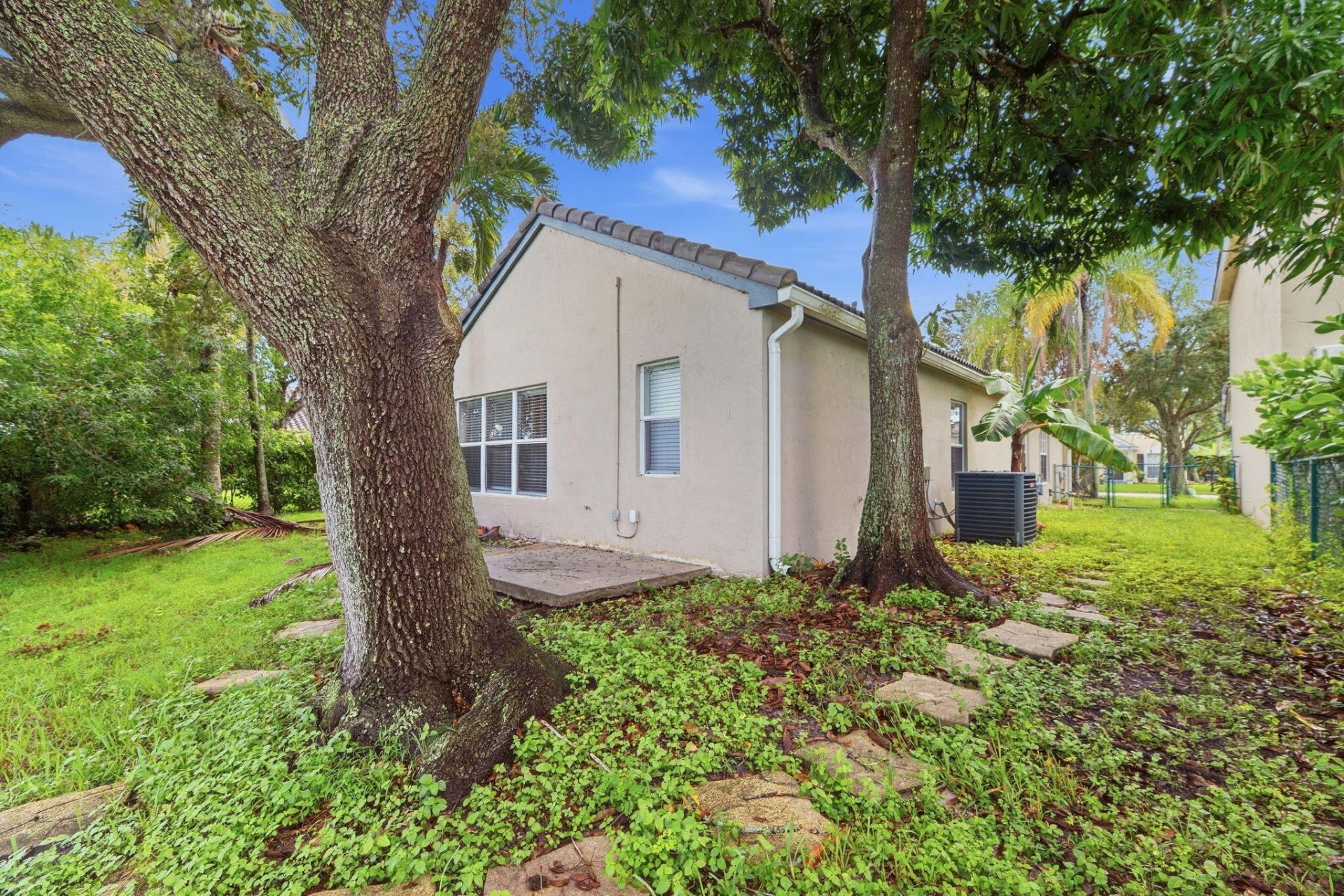 9823 N Grand Duke Circle, Tamarac, FL 33321 Photo