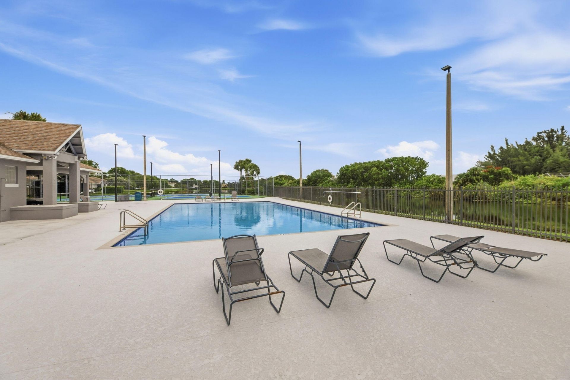 9823 N Grand Duke Circle, Tamarac, FL 33321 Photo