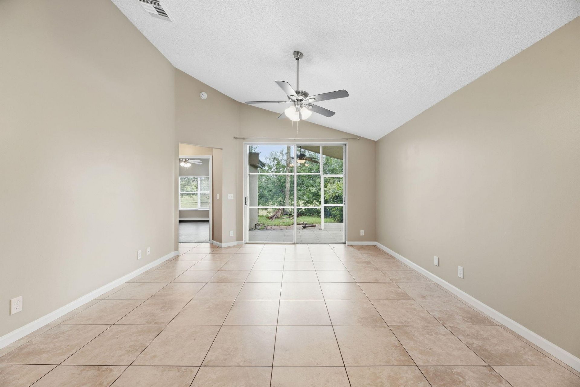 9823 N Grand Duke Circle, Tamarac, FL 33321 Photo