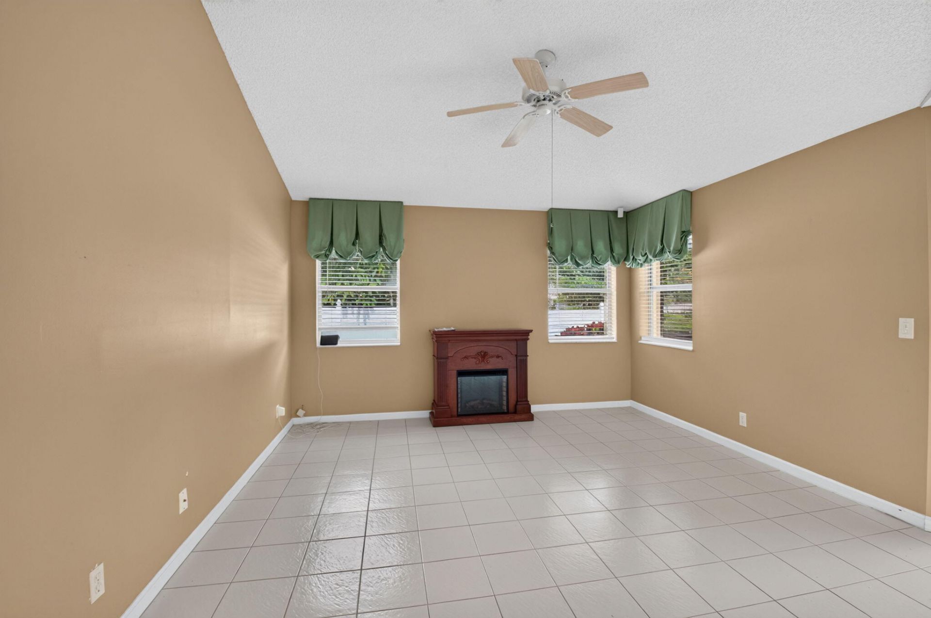 143 Citrus Park Circle, Boynton Beach, FL 33436 Photo