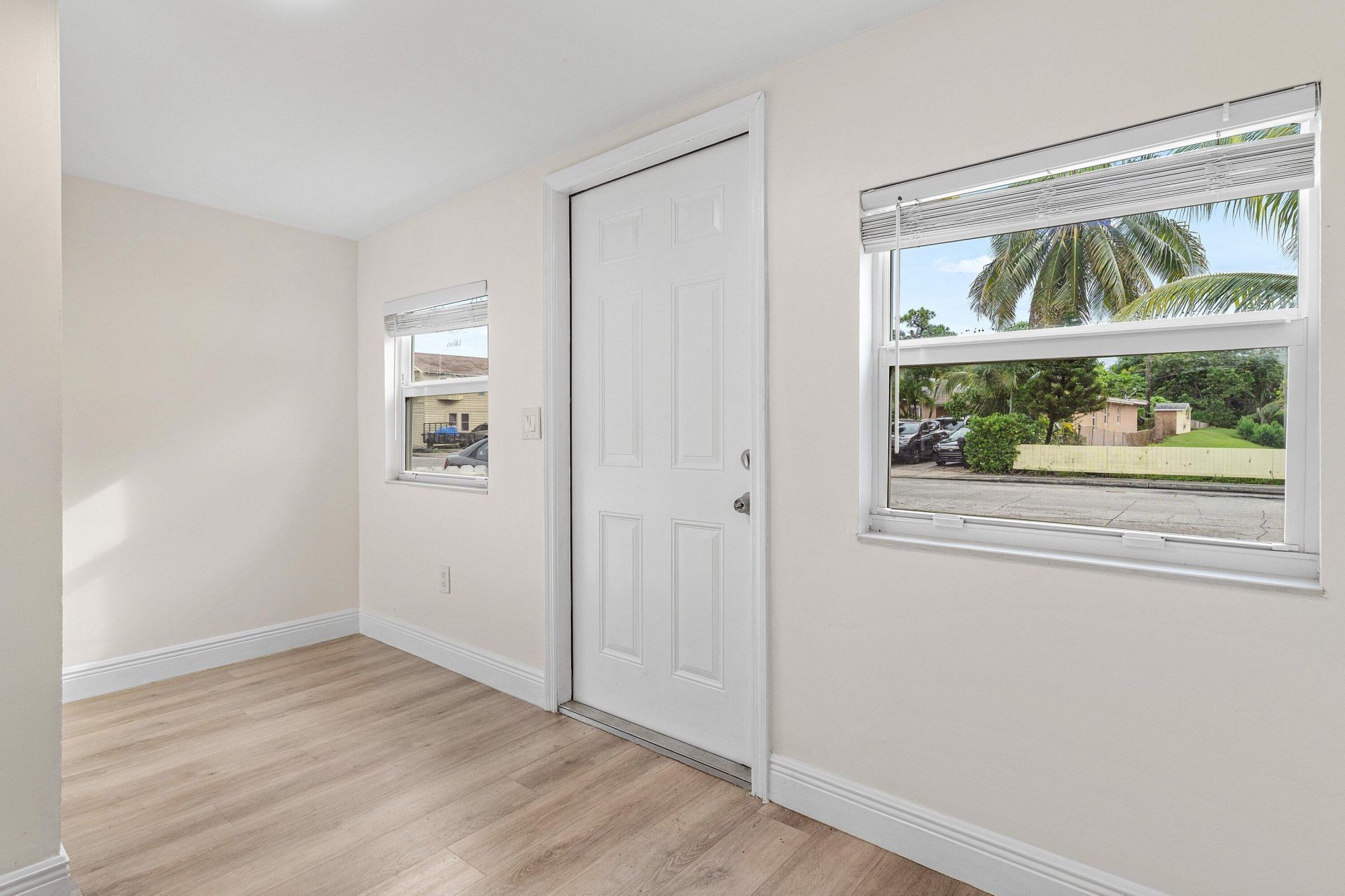 413 N E Street, Lake Worth Beach, FL 33460 Photo