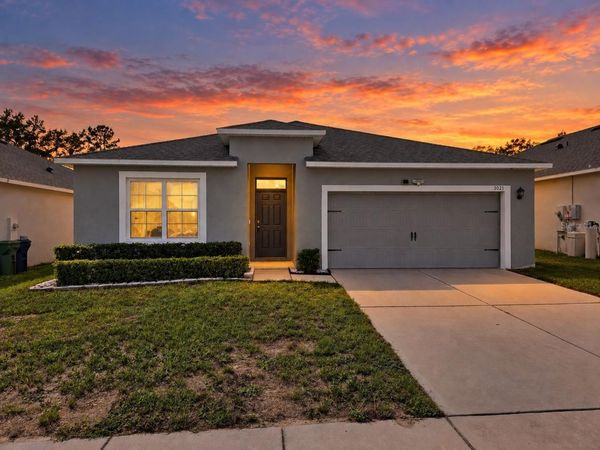 3021 COUNTRY CLUB CIRCLE , WINTER HAVEN, FL 33881