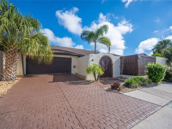 13510 AVISTA DRIVE , TAMPA, FL 33624