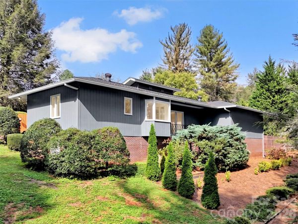 354 Woodside Circle , Waynesville, NC 28786