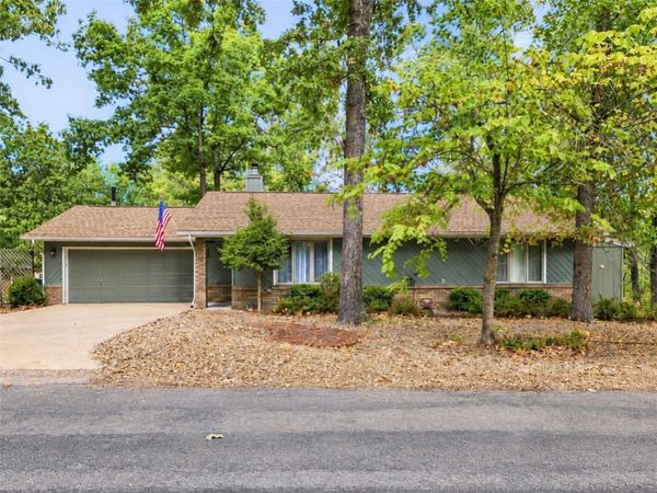 21 Hatcher Drive, Bella Vista, AR 72715