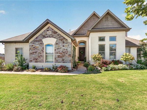 800 Valley Lane, Elm Springs, AR 72762