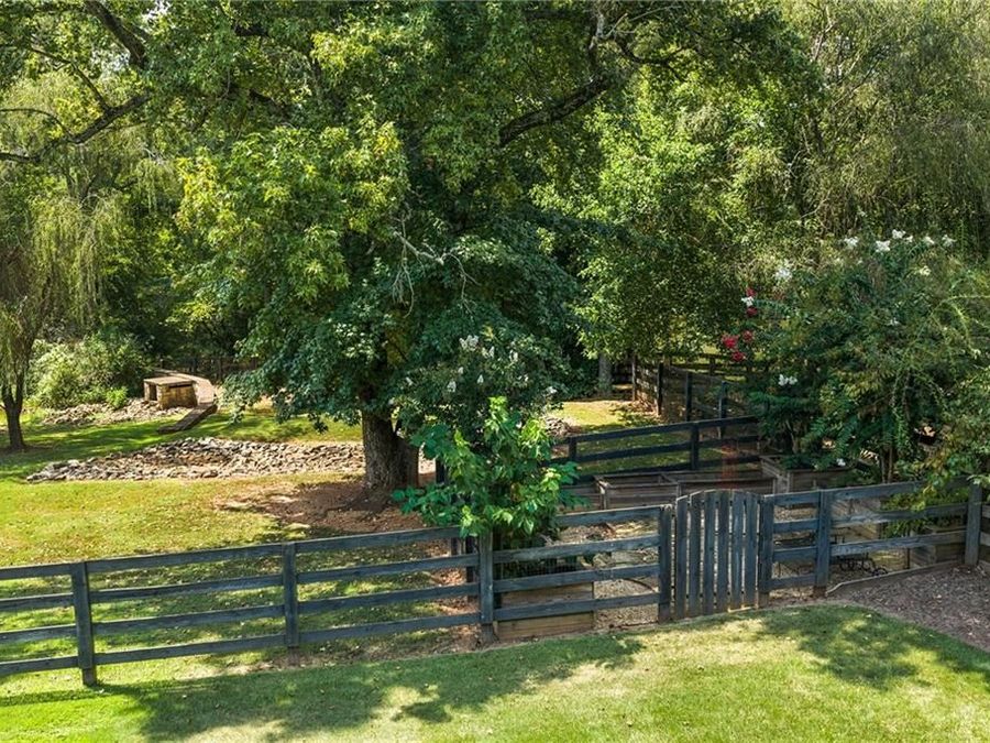 Property Image 64