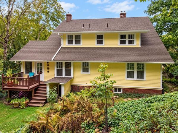 117 S Plum Street, Granville, OH 43023