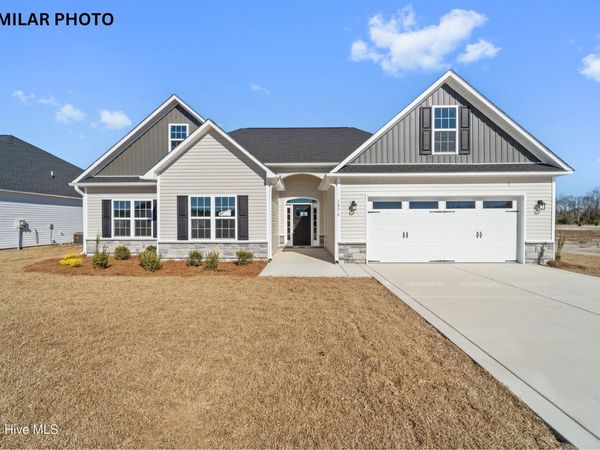 702 Regiment Road , Jacksonville, NC 28546