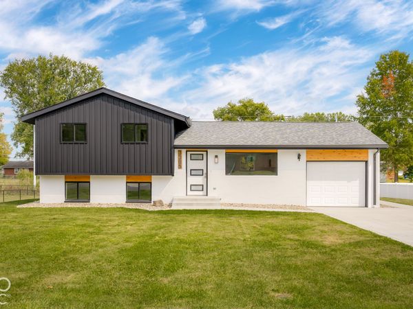3385 Virginia Street , Columbus, IN 47203