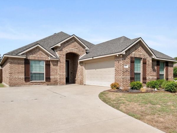 217 Cambridge Street, Waxahachie, TX 75165