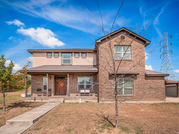 7215 AVERY RD, Live Oak, TX 78233