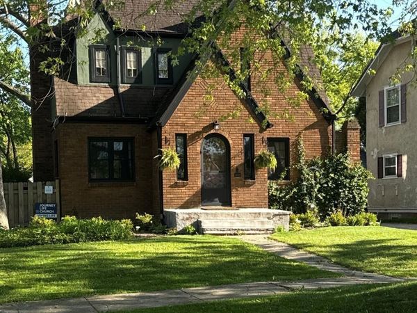 1609 W Lenawee Street, Lansing, MI 48915