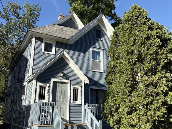 1232 W Michigan Avenue, Lansing, MI 48915