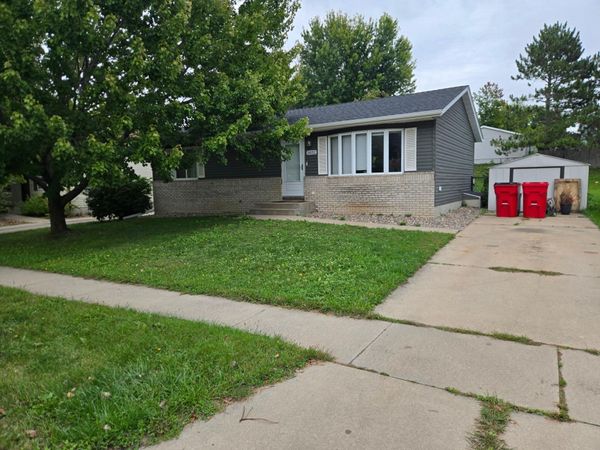 5032 25th Avenue NW, Rochester, MN 55901